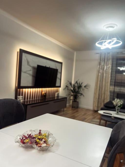 Art'S Apartment 티라나 외부 사진