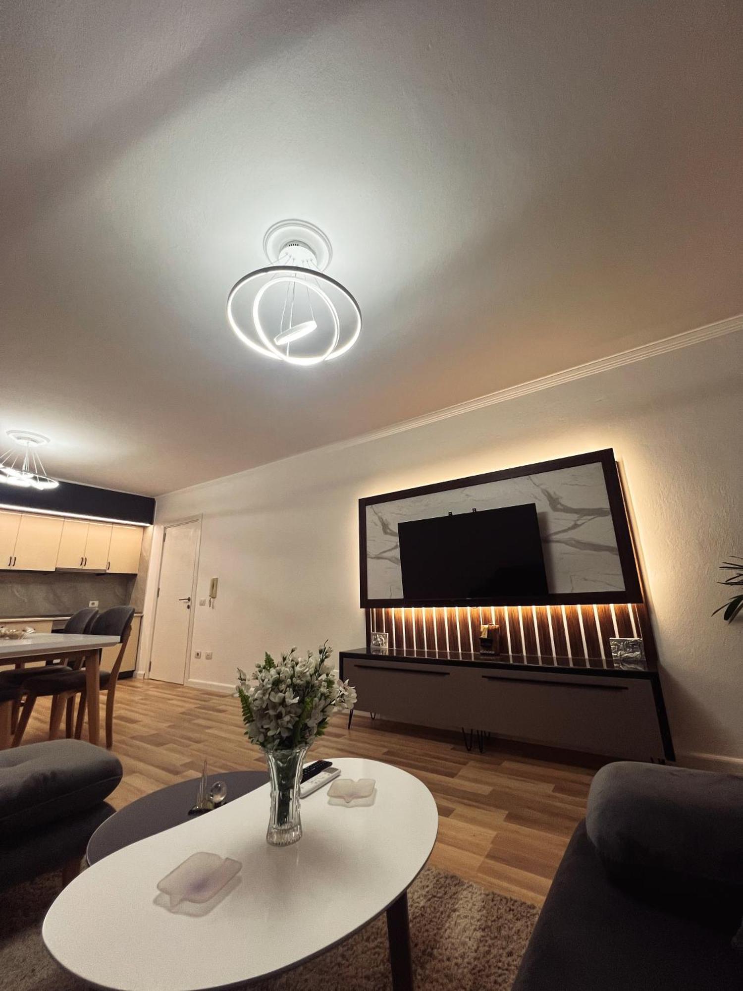Art'S Apartment 티라나 외부 사진