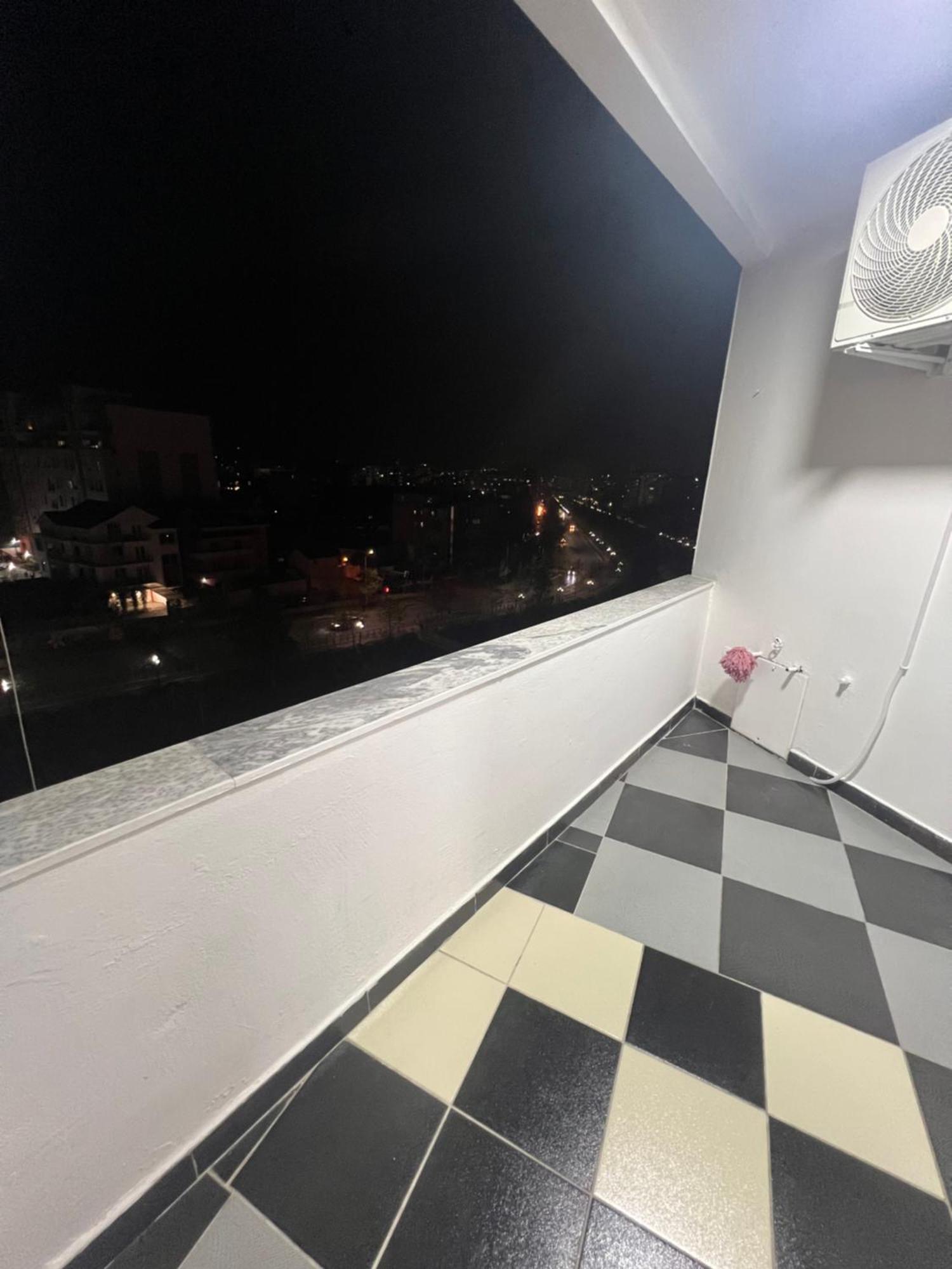 Art'S Apartment 티라나 외부 사진