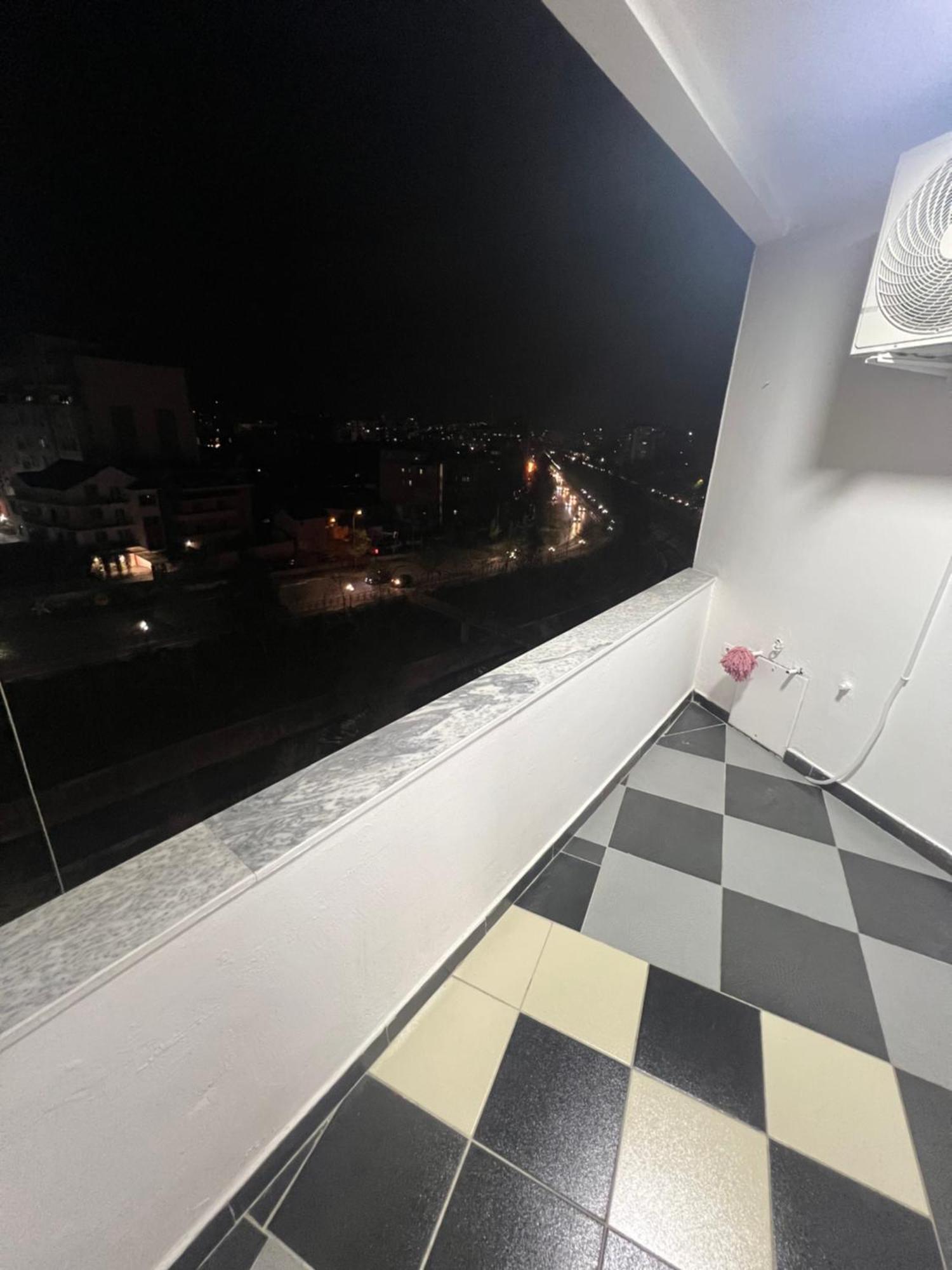 Art'S Apartment 티라나 외부 사진