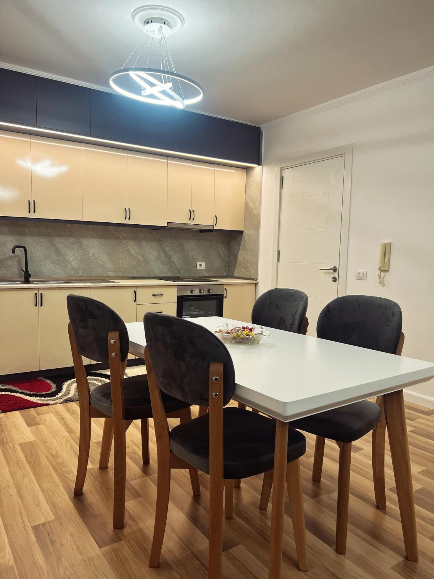 Art'S Apartment 티라나 외부 사진