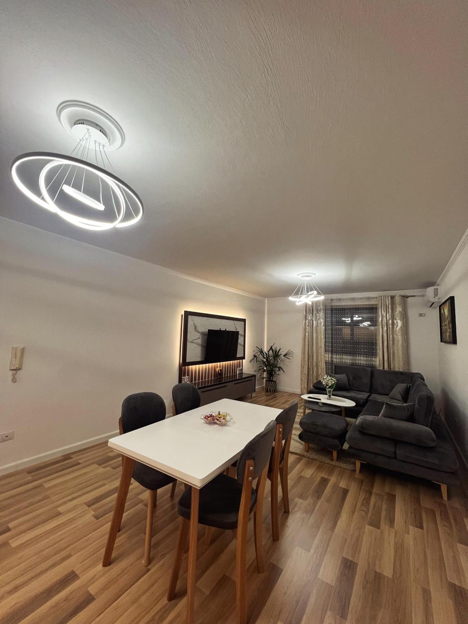 Art'S Apartment 티라나 외부 사진