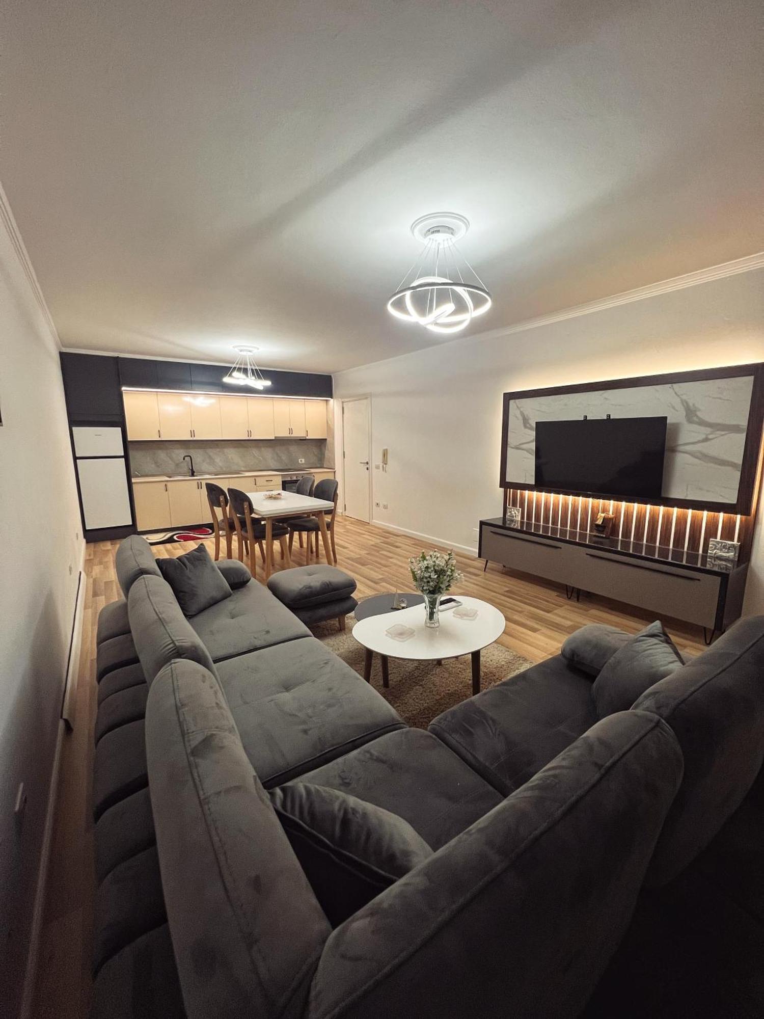 Art'S Apartment 티라나 외부 사진